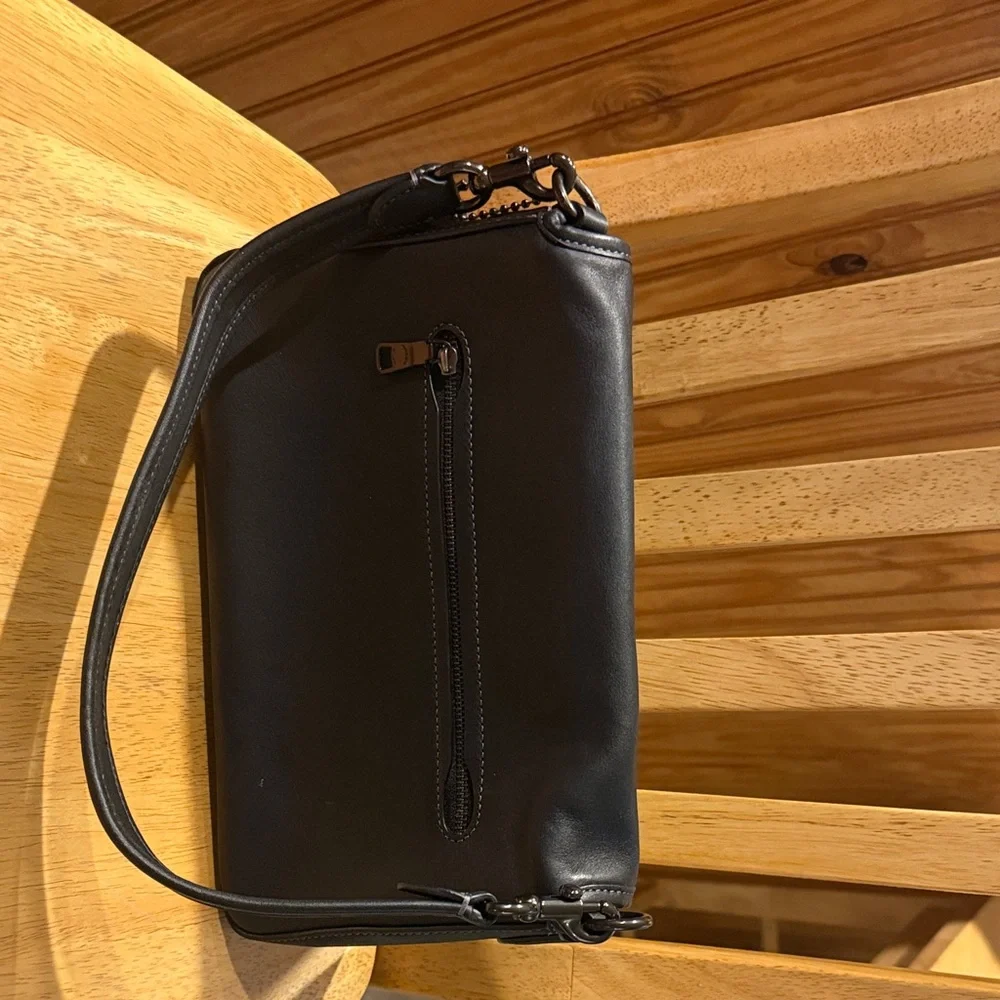 Coach Black Leather Tabby Shoulder Bag with Signature 'C' Hardware - Picture 3 of 10